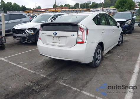 2013 Toyota Prius Two z USA, uszkodzony, nr VIN JTDKN3DU6D0353700